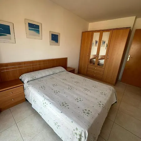 A 5 Minutos Playa Andando Apartment *